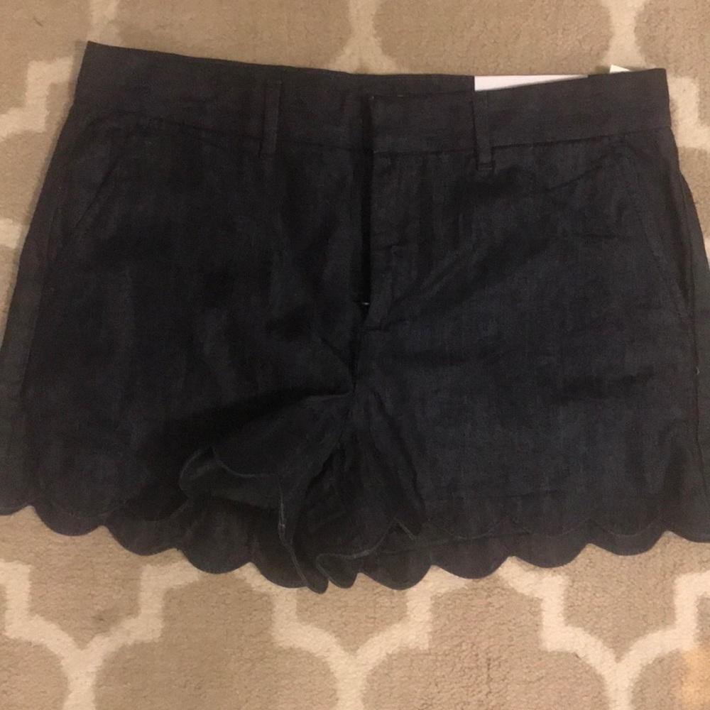 LOFT Scalloped shorts Sz 6